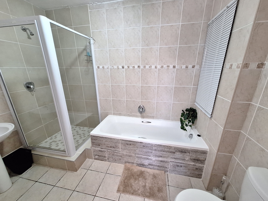 3 Bedroom Property for Sale in Jeffreys Bay Central Eastern Cape